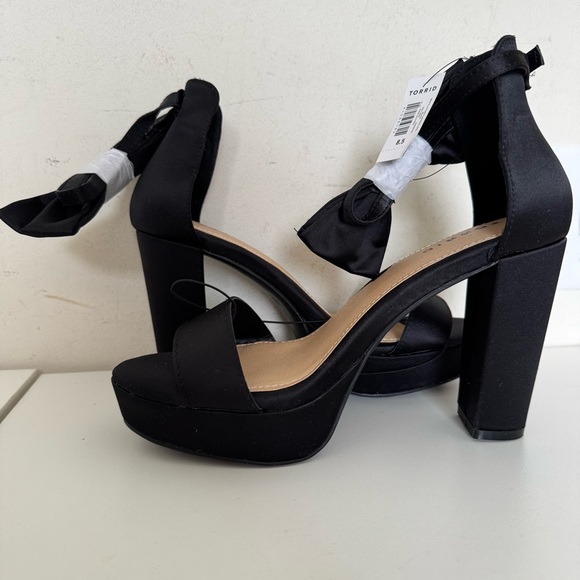 Torrid Black Satin Bow Platform Tapered Block Heels Sandals Shoes - Picture 7 of 13